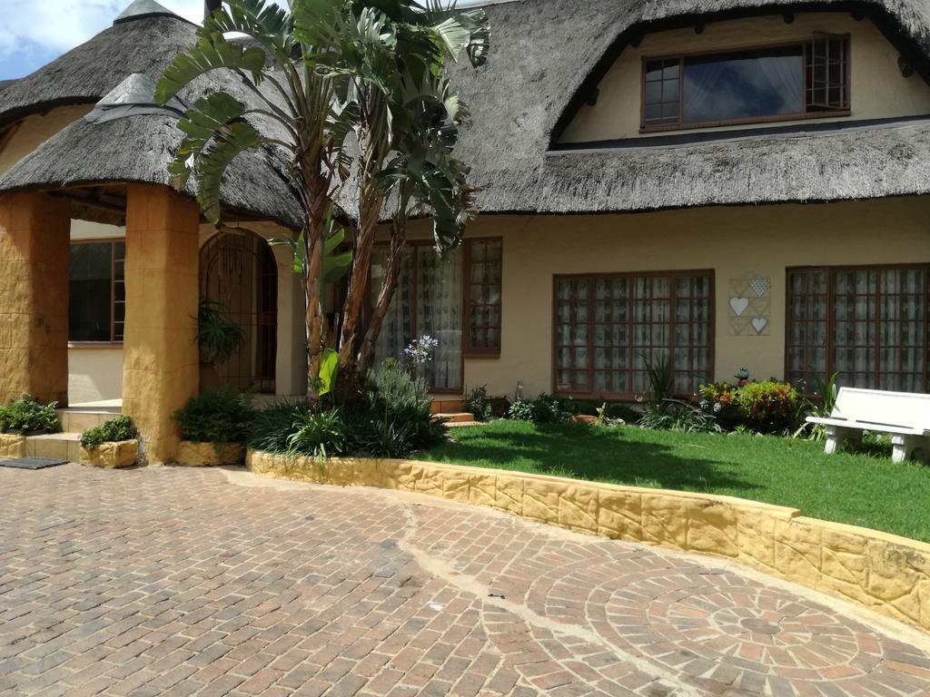 קמפטון פארק All Over Africa Guest House מראה חיצוני תמונה