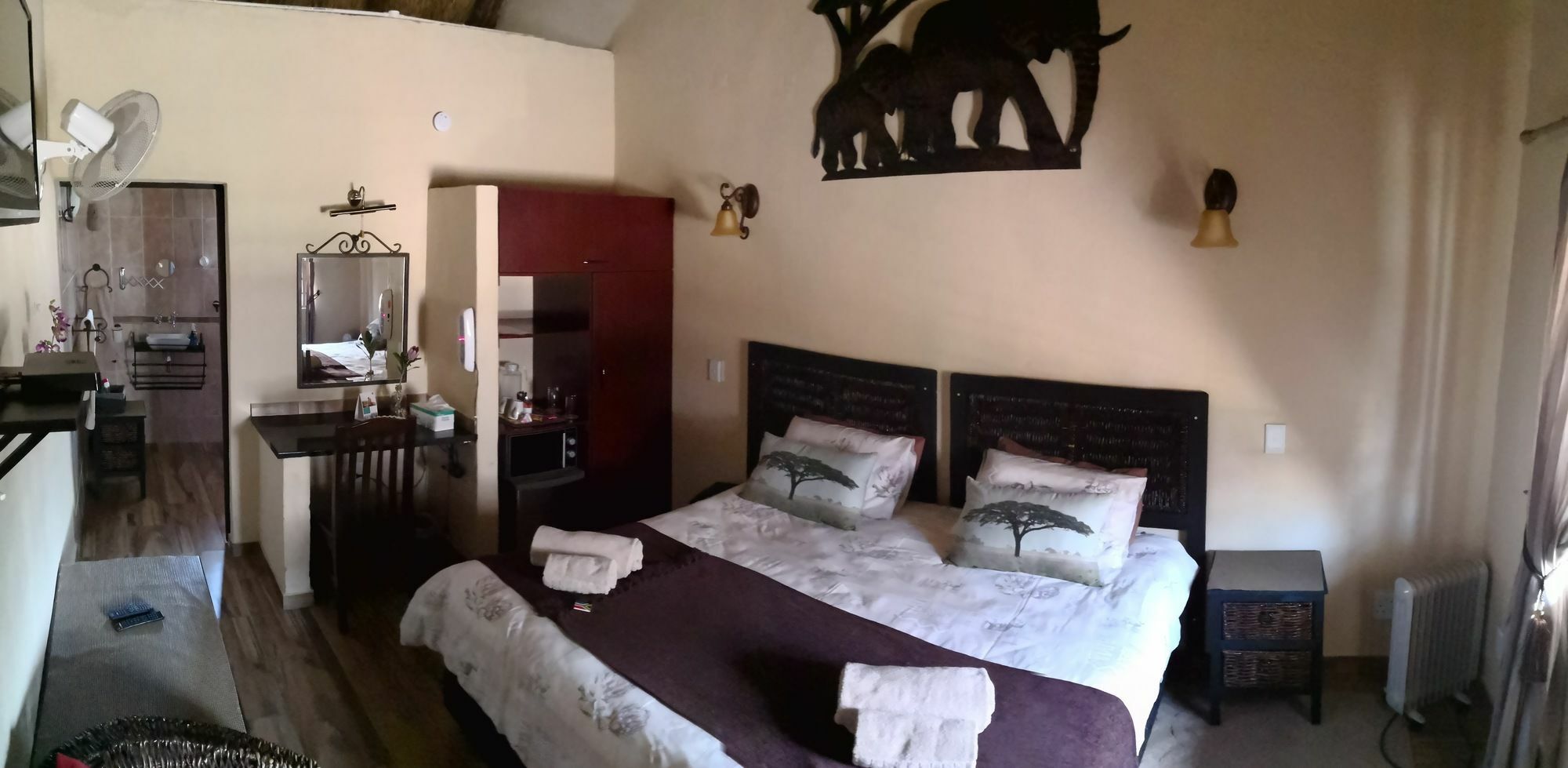 קמפטון פארק All Over Africa Guest House מראה חיצוני תמונה