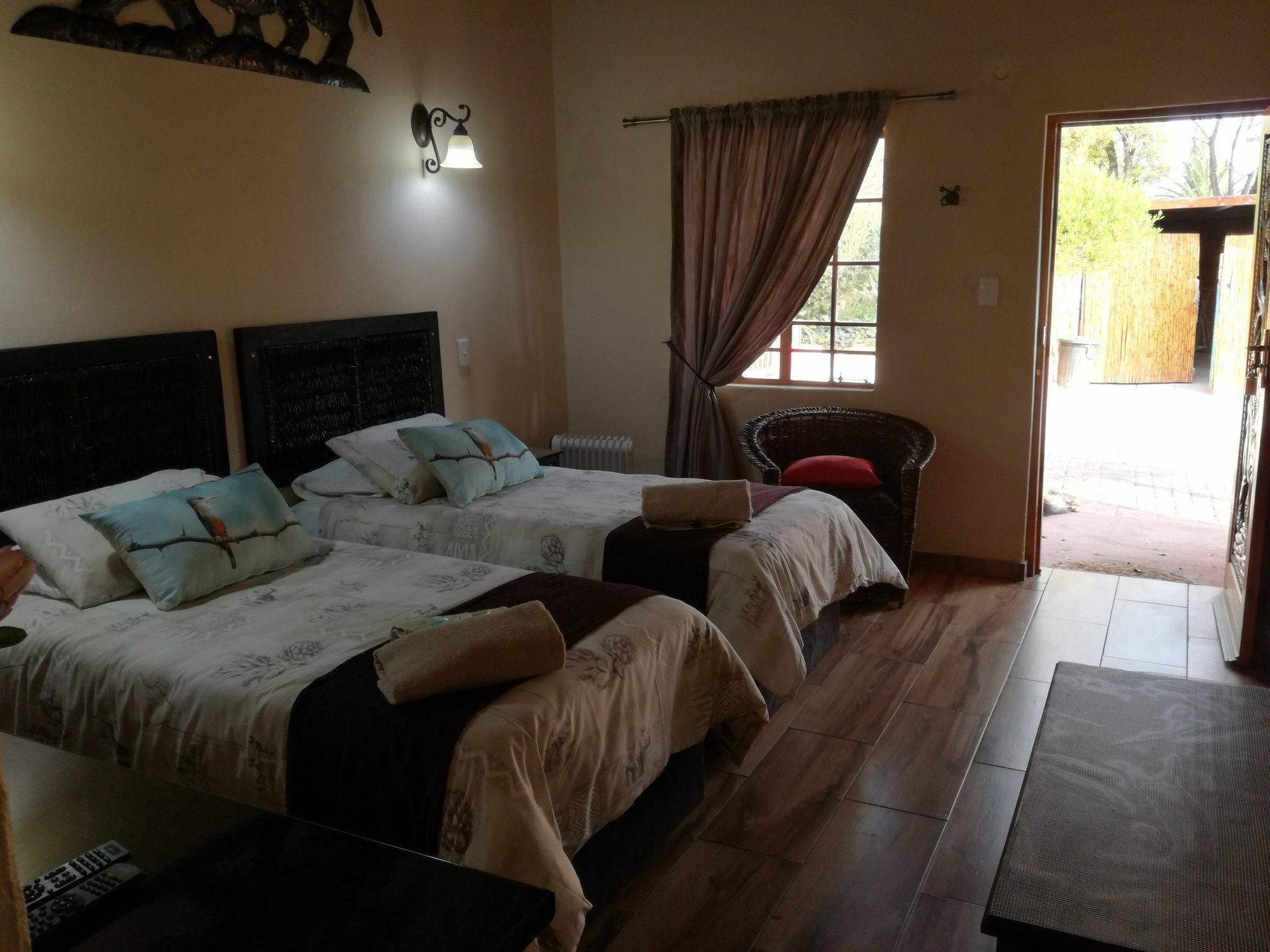 קמפטון פארק All Over Africa Guest House מראה חיצוני תמונה