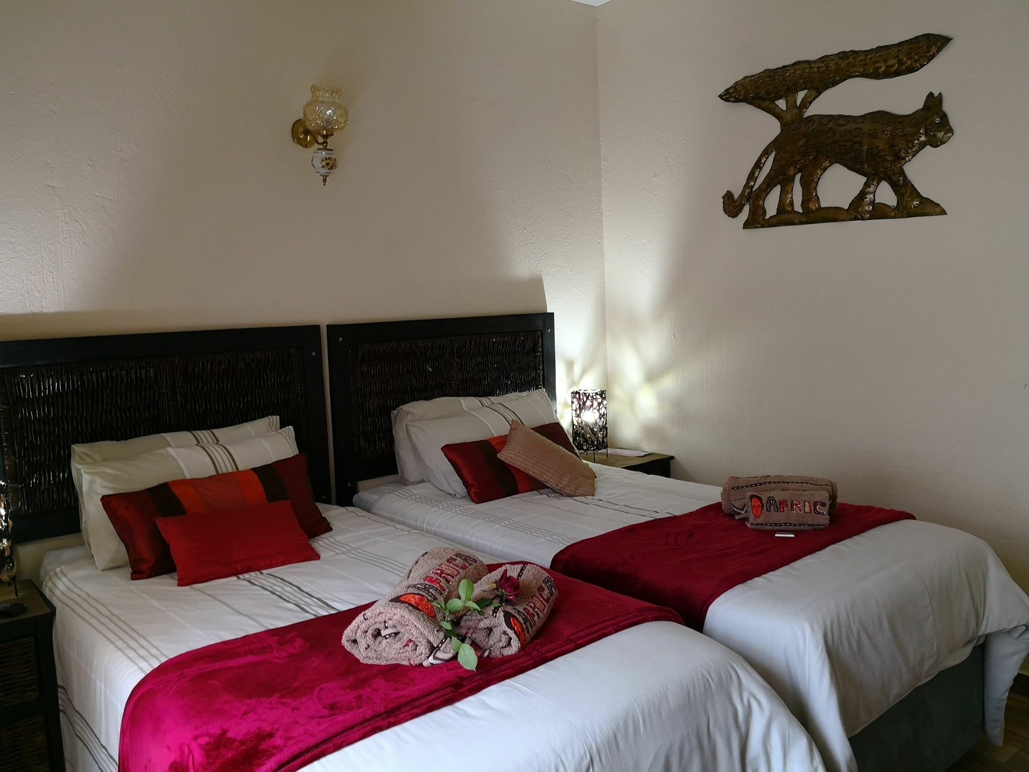 קמפטון פארק All Over Africa Guest House מראה חיצוני תמונה