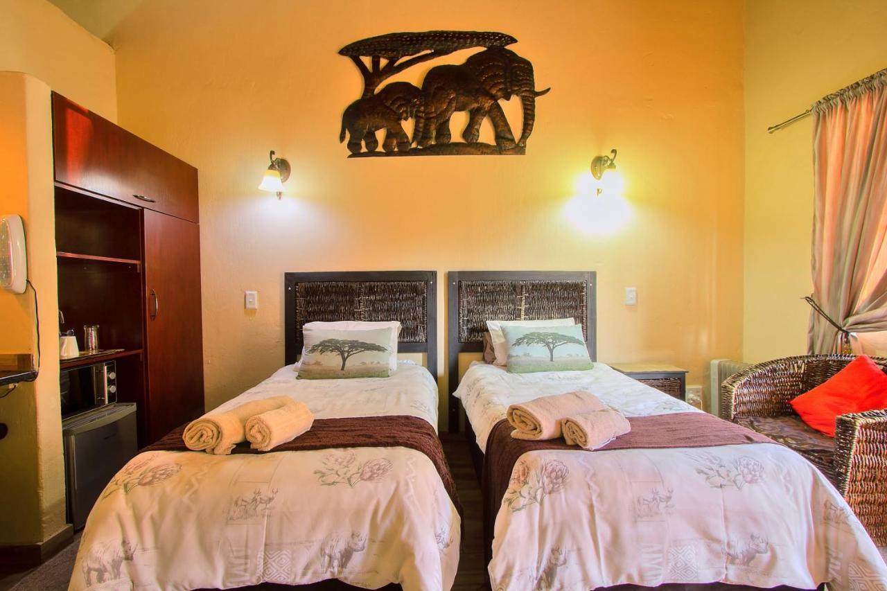 קמפטון פארק All Over Africa Guest House מראה חיצוני תמונה