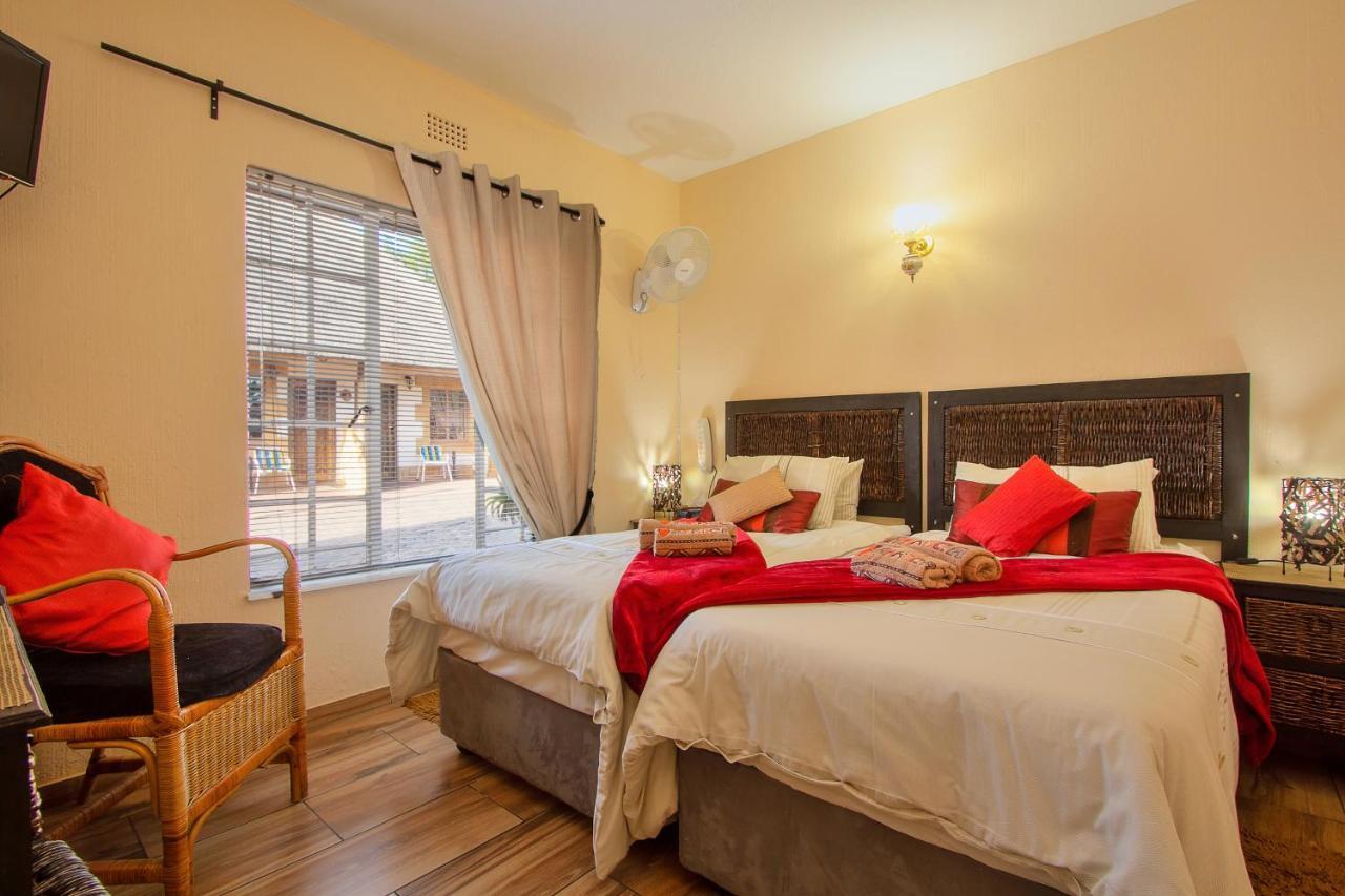 קמפטון פארק All Over Africa Guest House מראה חיצוני תמונה